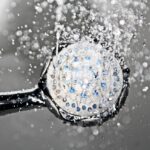 Ekonomiczne zestawy prysznicowe - oszczędność wody i energii