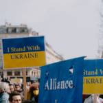 Wojna na Ukrainie: Zagłębienie się w przyczyny konsekwencje i poszukiwanie rozwiązania