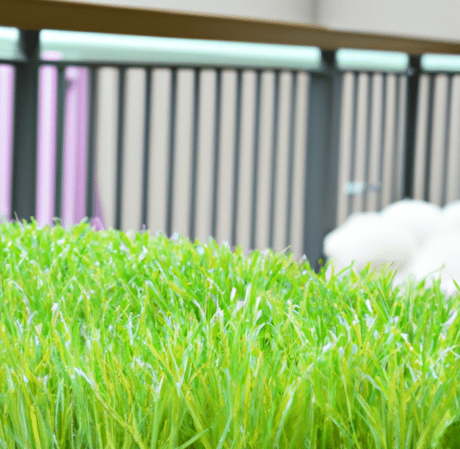 Czy warto zainstalować sztuczną trawę na balkonie? Przegląd zalet i wad tego rozwiązania